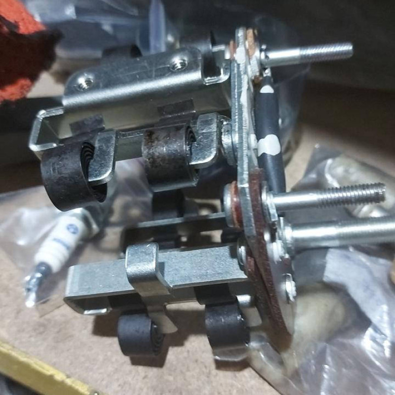 Траверза (щіткотримач) стартера ст-25