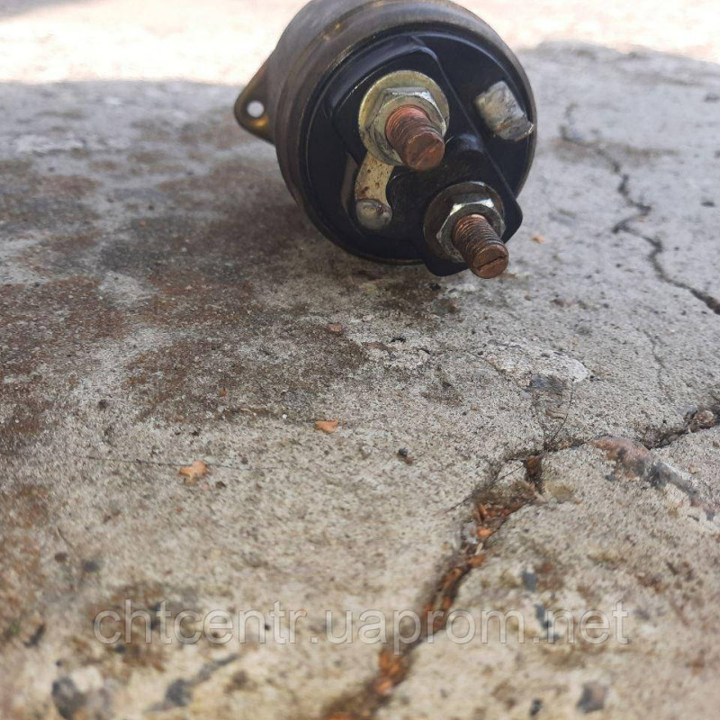 Реле втягуюче стартера