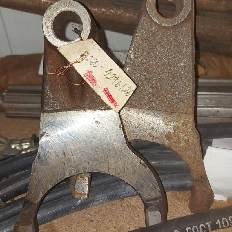 260-4216126 вилка