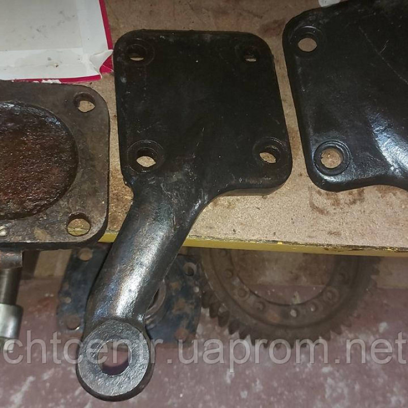 255-2304104/05 Важіль рульової трапеції лівий (квадрат) КРАЗ