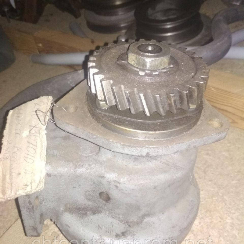 240-1307010, насос водяний